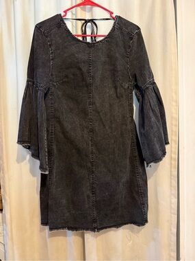 Free People Reckless Life Acid Wash Black Denim Bell Sleeve Mini Dress EUC